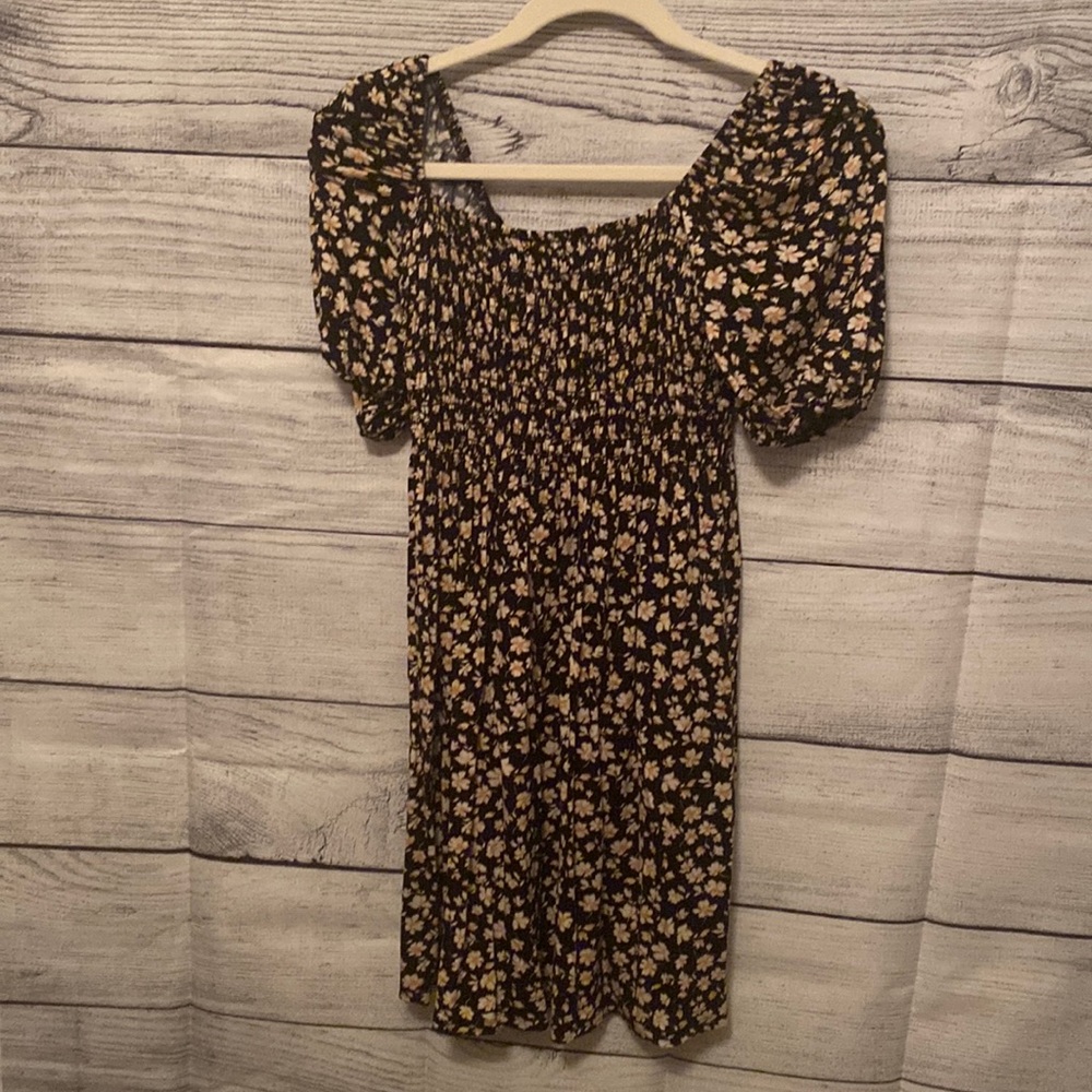 By Together floral babydoll dress size small
